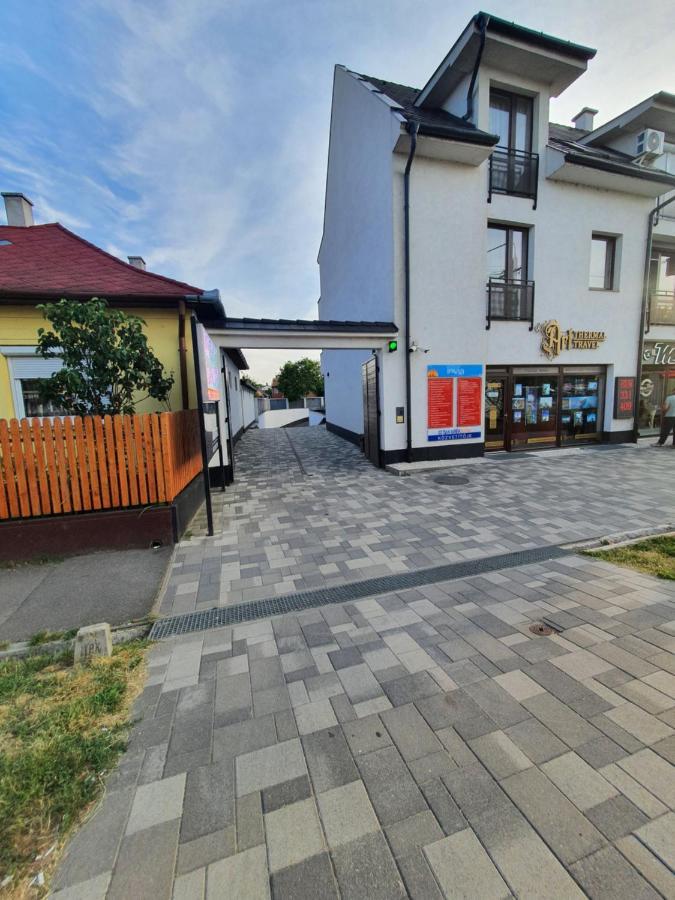 Lexi Family Apartman Leilighet Hajdúszoboszló Eksteriør bilde